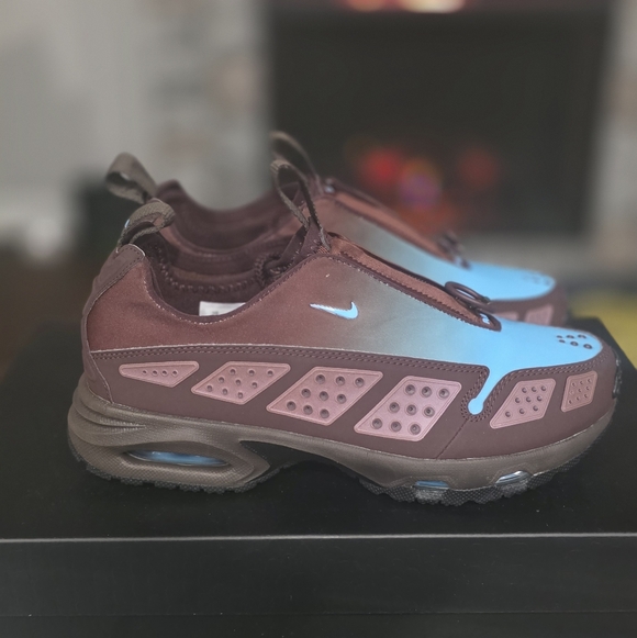 Nike Air Max Sunder Burgundy Crush Baltic Blue Women's New - Picture 12 of 13